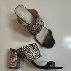 Snakeskin Sandals Block Heel Size 7.5